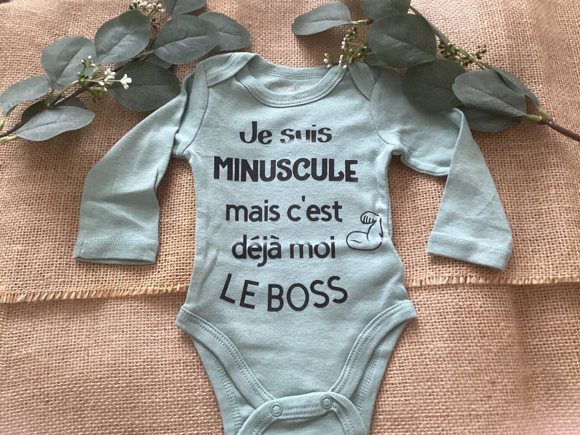 Body « je suis minuscule mais c'est déjà moi le boss"