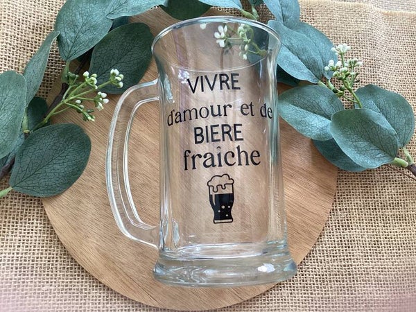 Chope de bière « Vivre d’amour et de bière fraîche »