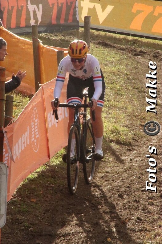img_0003-bordermaker-standard-f1wd1k.jpg