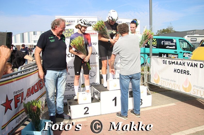 img_0008-bordermaker-standard-bsw9uw.jpg