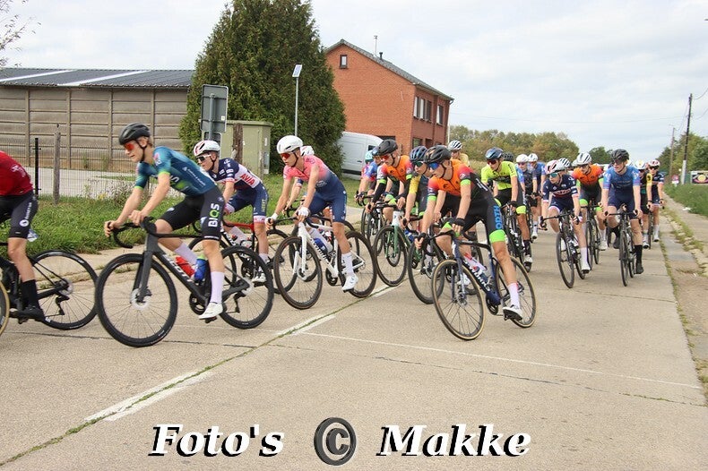 img_0015-bordermaker-standard-nbw5eg.jpg