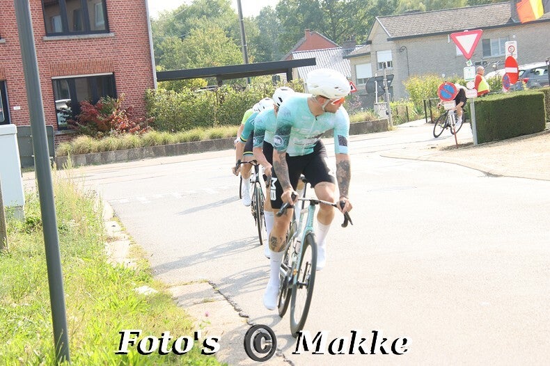 img_0029-bordermaker-standard-dg88kp.jpg