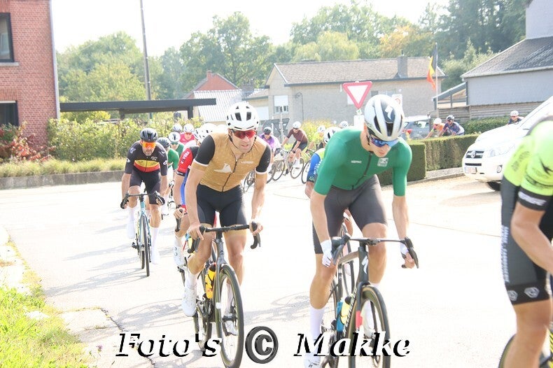 img_0042-bordermaker-standard-amcj13.jpg