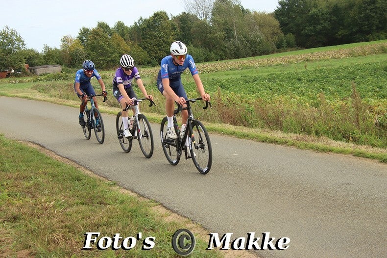 img_0051-bordermaker-standard-lrqh5z.jpg