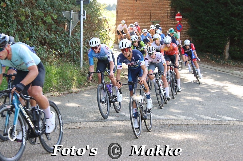 img_0143-bordermaker-standard-pyxc61.jpg