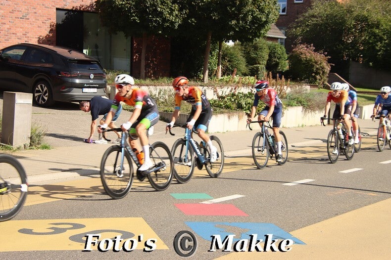 img_0208-bordermaker-standard-rqhrwd.jpg
