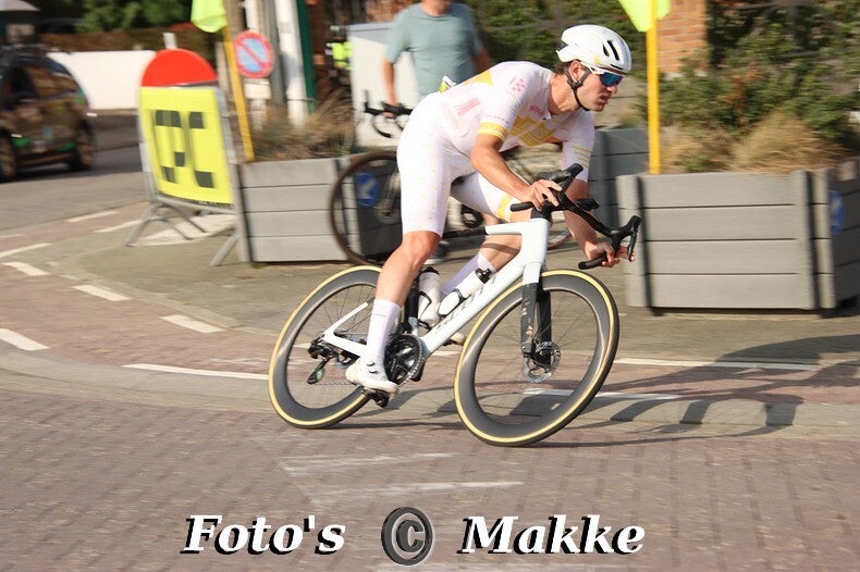 img_0235-bordermaker-standard-t85tfd.jpg