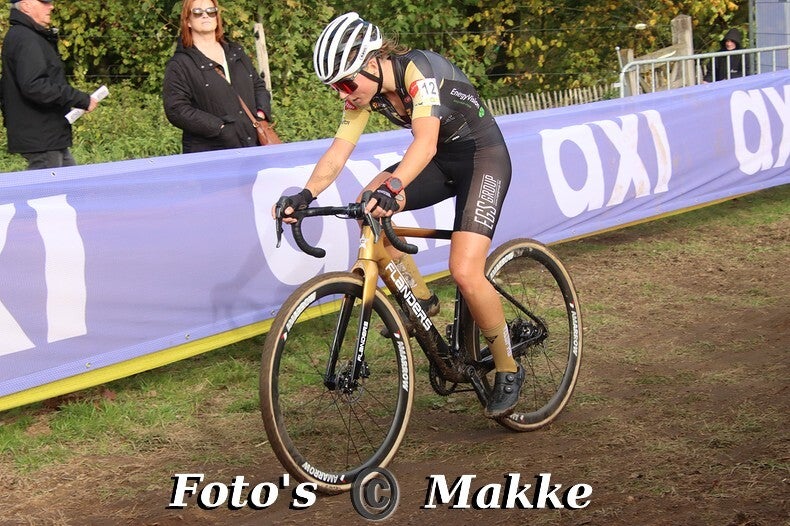 img_0270-bordermaker-standard-lkuz1d.jpg
