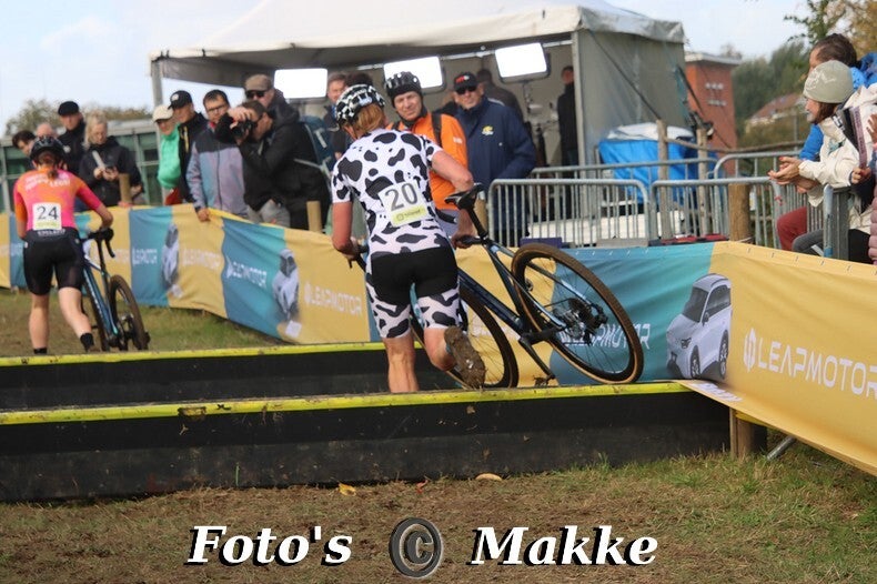 img_0278-bordermaker-standard-fhq5y3.jpg