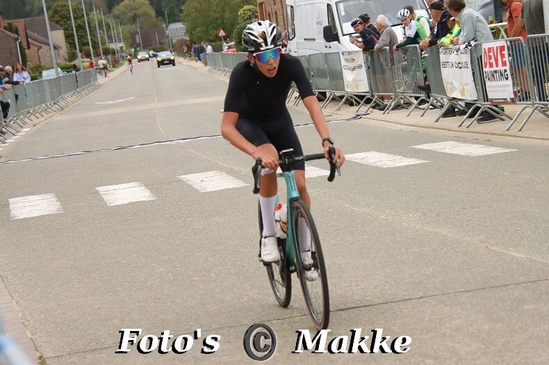 img_0303-bordermaker-standard-isu4re.jpg