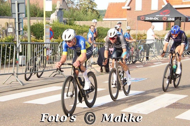 img_0349-bordermaker-standard-vbkgll.jpg