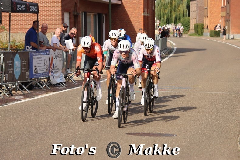 img_0355-bordermaker-standard-qhjwpx.jpg