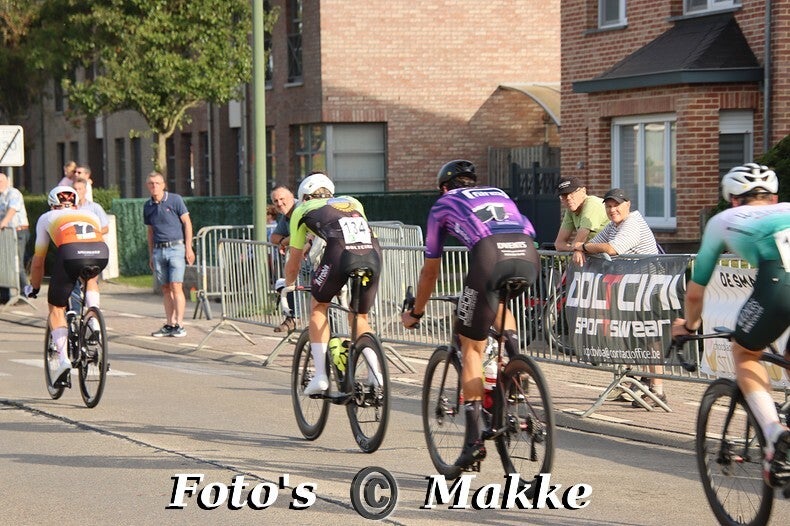 img_0374-bordermaker-standard-61m3qt.jpg