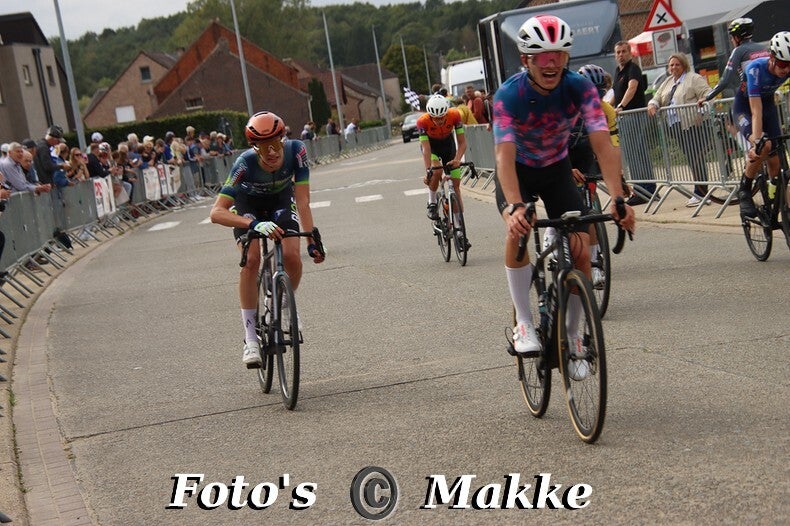 img_0377-bordermaker-standard-fjfaax.jpg