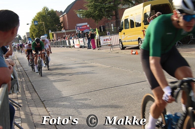 img_0398-bordermaker-standard-szztdl.jpg