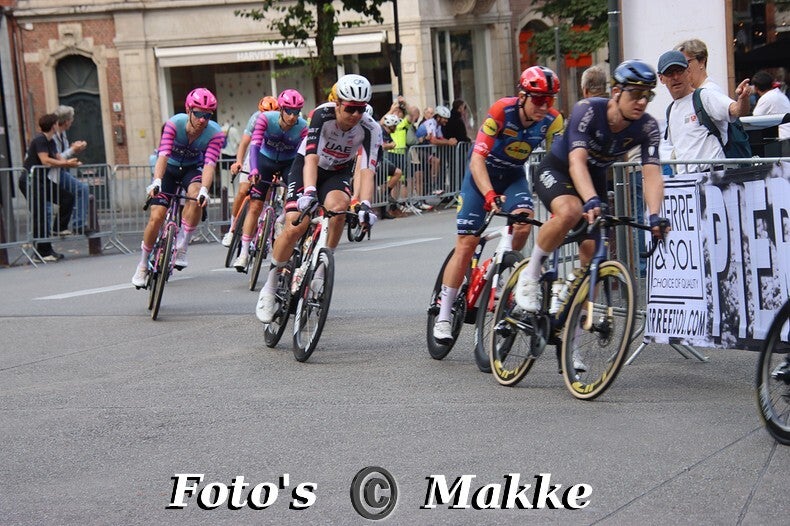 img_0409-bordermaker-standard-xvv8wb.jpg