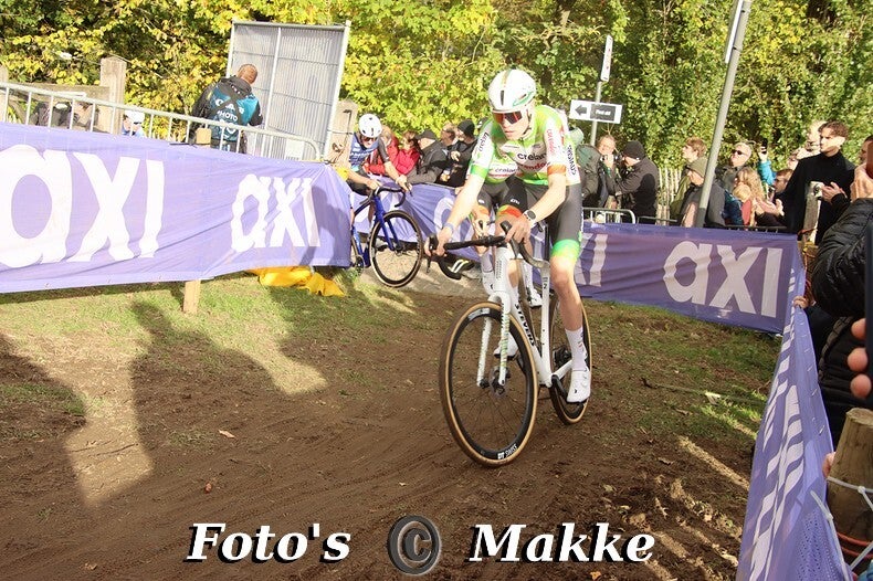 img_0449-bordermaker-standard-x94x0n.jpg
