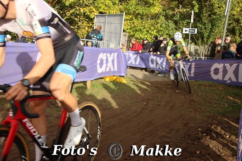 img_0488-bordermaker-standard-ztjnv7.jpg