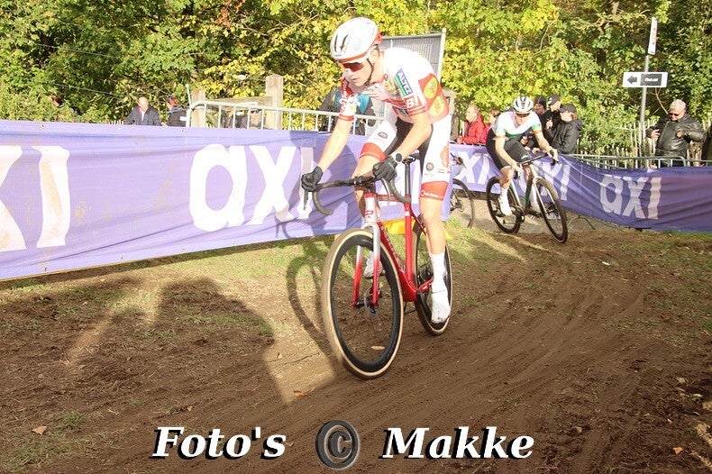 img_0494-bordermaker-standard-jlt870.jpg