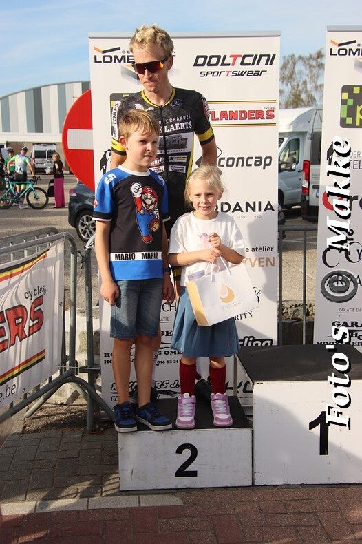 img_0495-bordermaker-standard-5nl3g6.jpg
