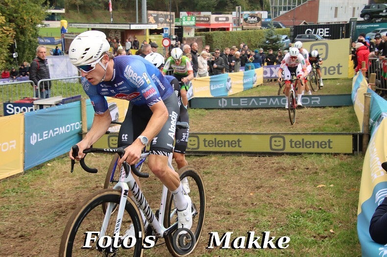 img_0567-bordermaker-standard-jscdmp.jpg