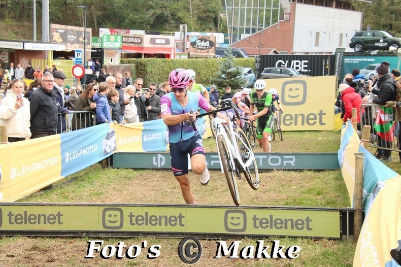 img_0581-bordermaker-standard-f2urxu.jpg