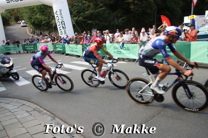 img_0583-bordermaker-standard-tpj88q.jpg