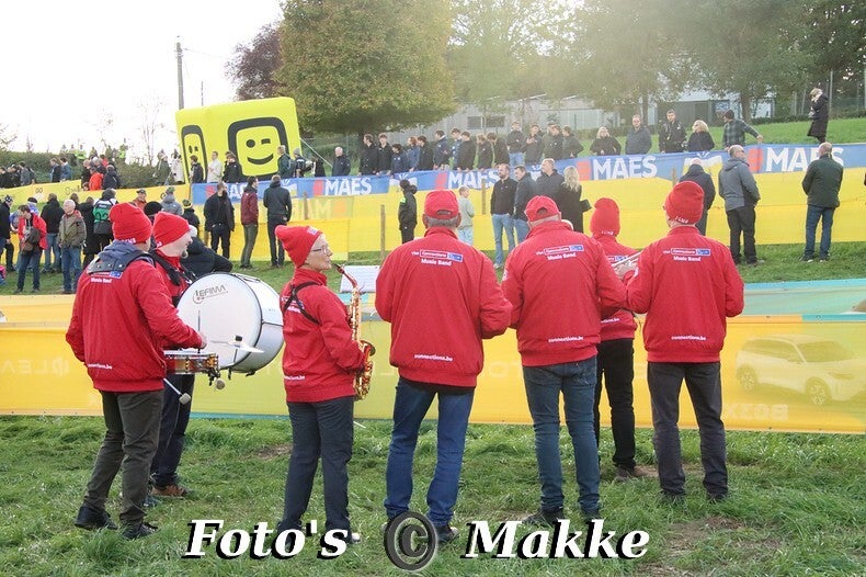 img_0682-bordermaker-standard-qd9fak.jpg