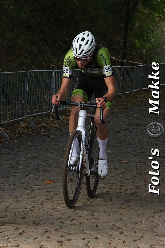 img_0684-bordermaker-standard-bml29w.jpg
