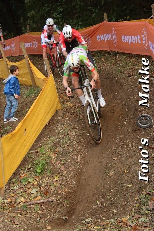 img_0690-bordermaker-standard-96bva0.jpg