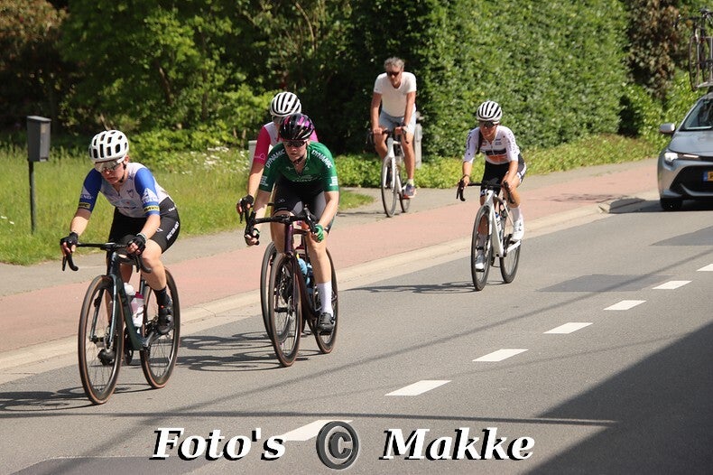 img_0696-bordermaker-standard-w1v810.jpg