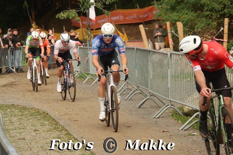 img_0745-bordermaker-standard-wkdpoz.jpg