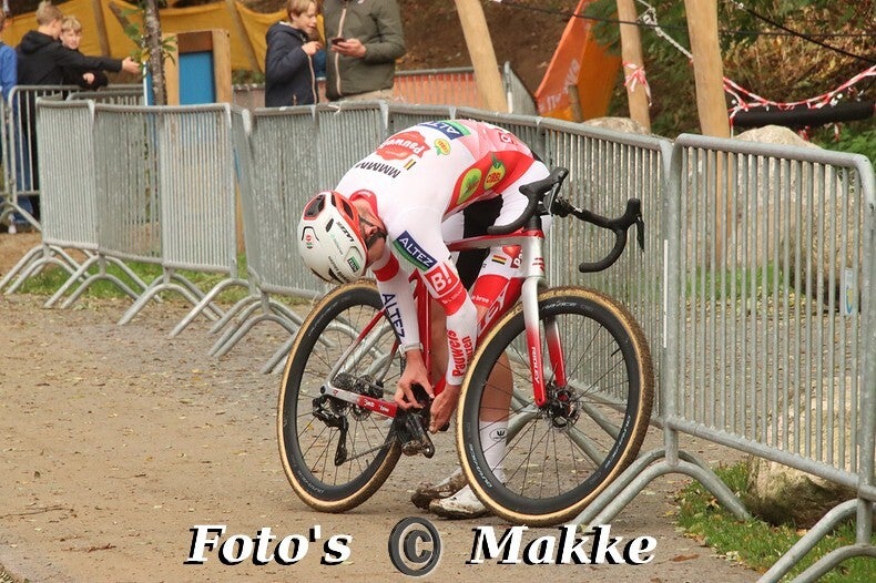 img_0761-bordermaker-standard-jr5uz1.jpg