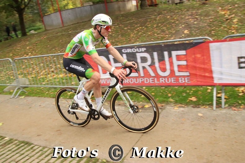 img_0766-bordermaker-standard-01b652.jpg