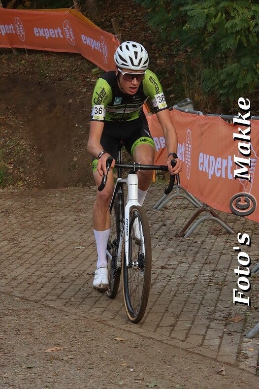 img_0773-bordermaker-standard-xvjgdy.jpg