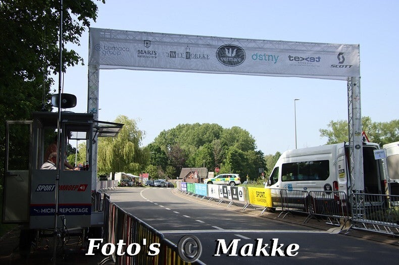 img_0785-bordermaker-standard-e77a9y.jpg