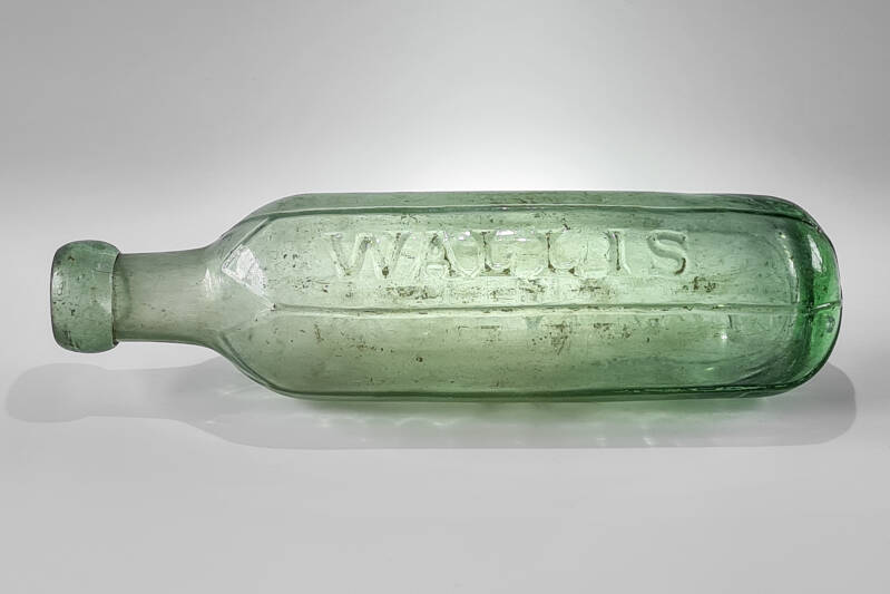 Wallis, Wrexham | BOTTLE HELD AT WREXHAM MUSEUM