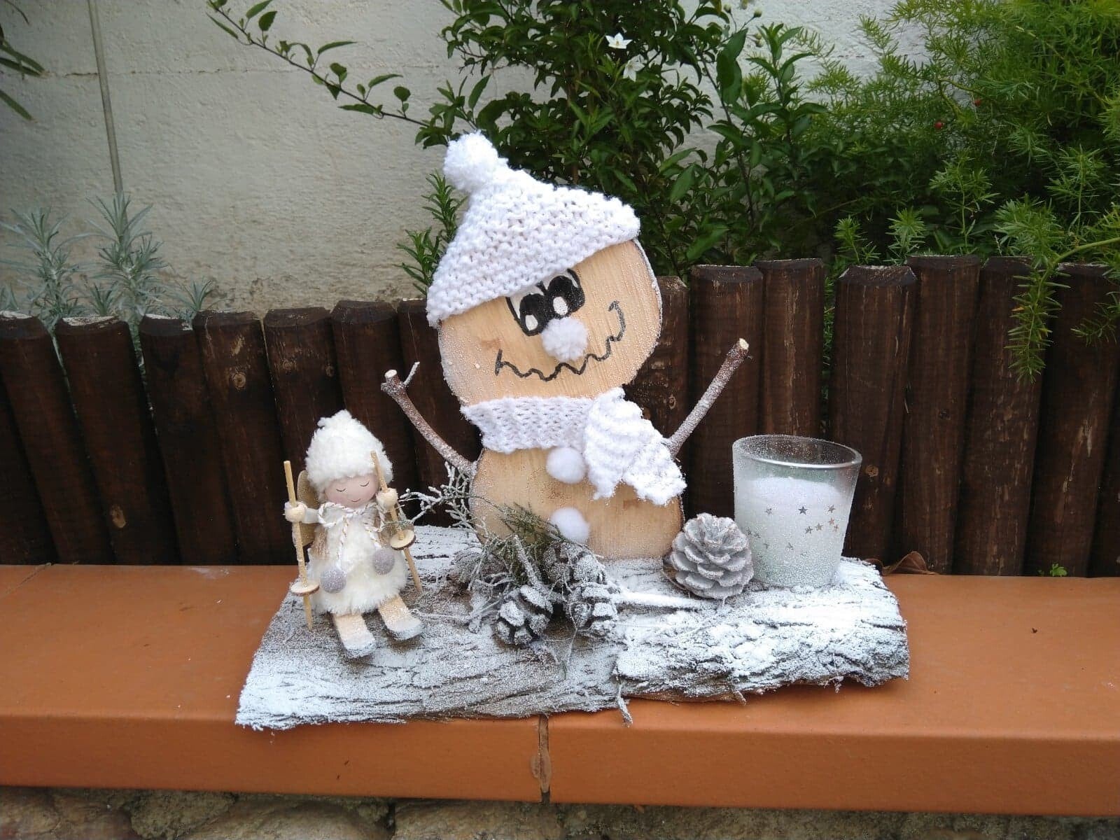 Bonhomme de neige en bois