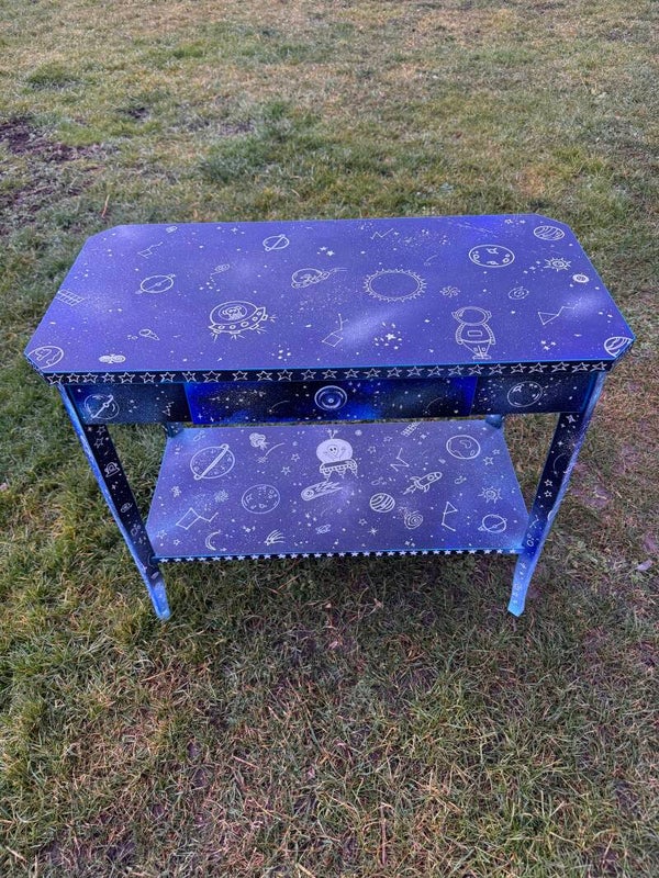 Upcycling kleines Tischmöbel