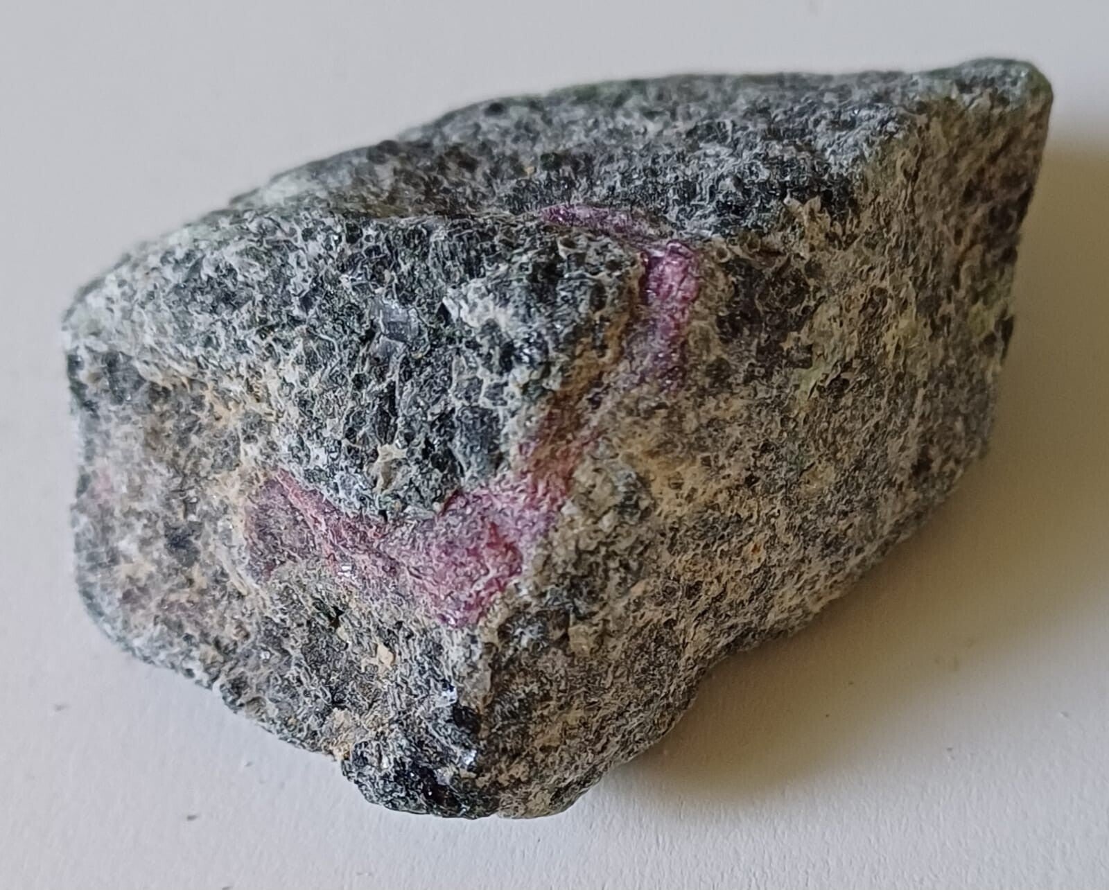 Anyoliet (Robijn in Zoïsiet)