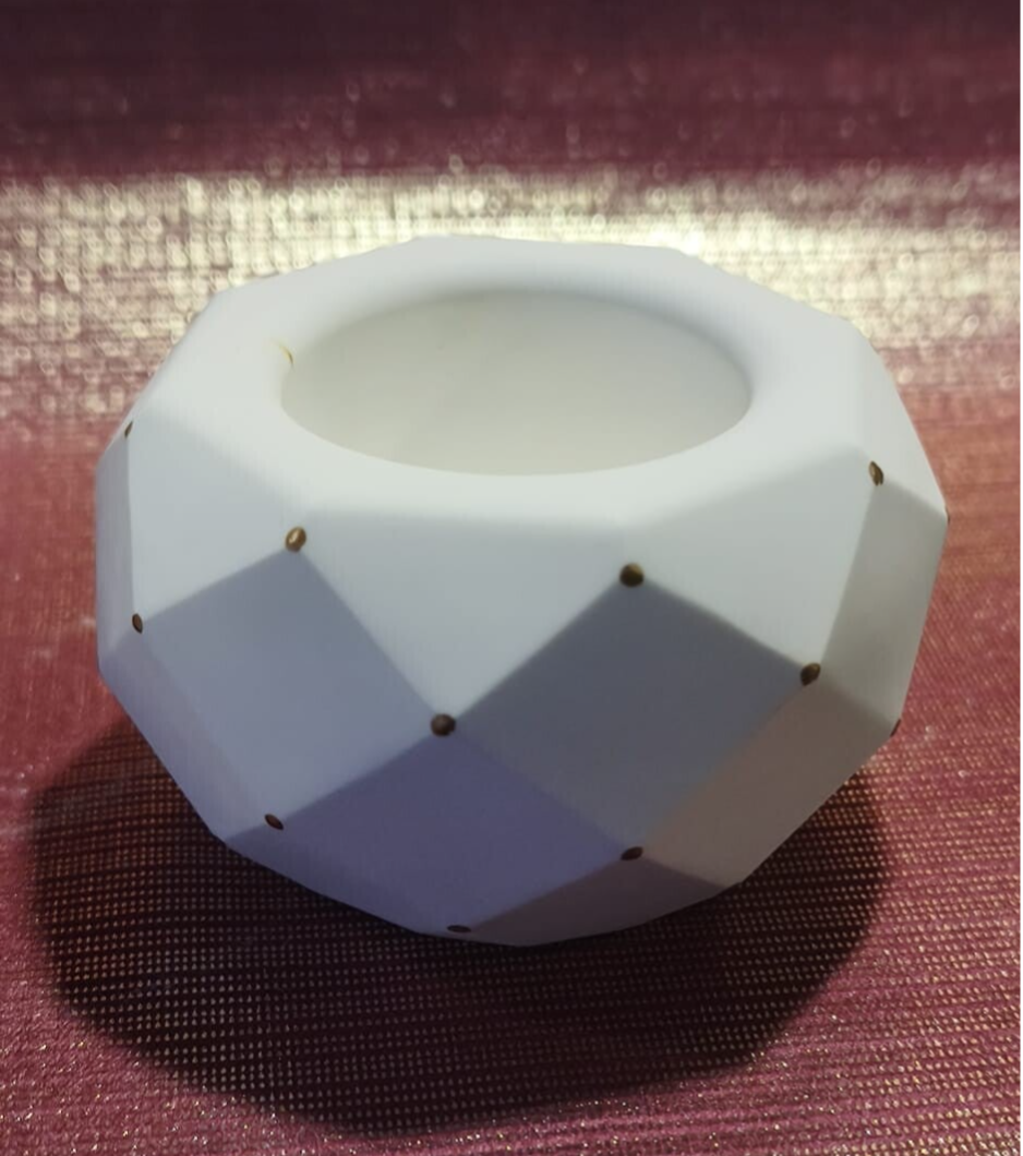 Geometrischer Teelichthalter