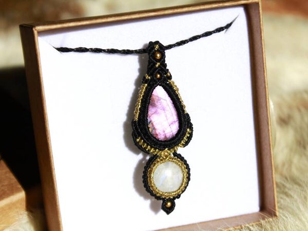 ✨Pedido personalizado María J. Espectrolita púrpura y Piedra Luna