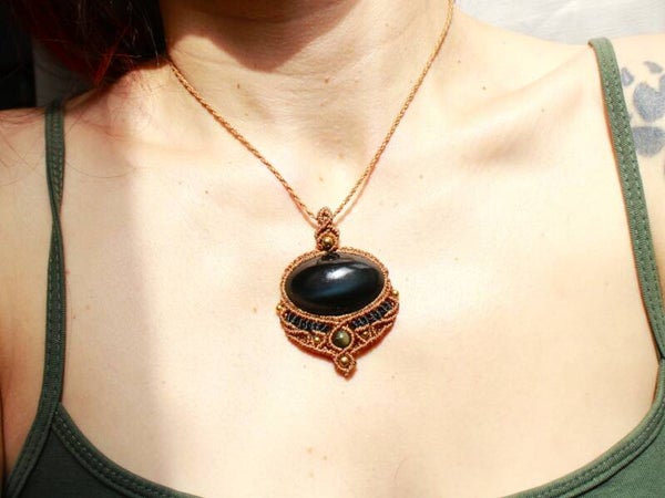 Colgante con Obsidiana Arcoíris y Obsidiana dorada.