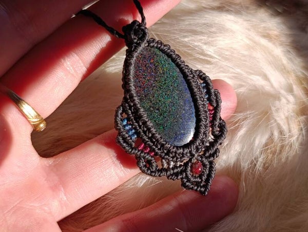 Pedido personalizado Estefi✨ Colgante Venus con  Ópalo Andamooka Australiano.