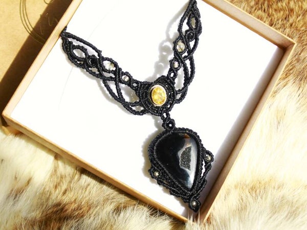 Gargantilla o Collar ''Lalita'' con Citrino facetado y Ónix Druzzy. Plata de Ley