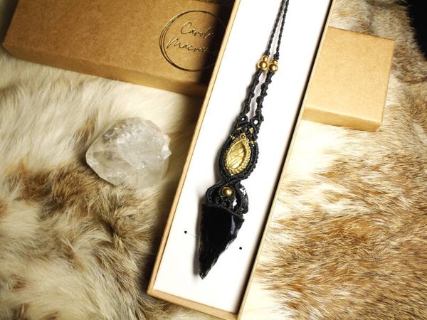 Collar ''Tribe'' con Cuarzo Rutilado y flecha de Obsidiana mexicana.