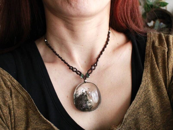 Pedido personalizado Ester ✨ Cuarzo Jardín tallado con tortuguitas.
