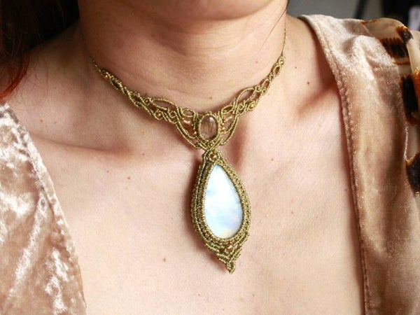 Gargantilla Ysera con Cuarzo Rutilado, Piedra Luna arcoíris y cuentas de Citrino.