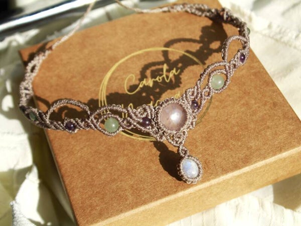 ✨Pedido personalizado Tuki. Gargantilla Aine con Cuarzo Rosa, Piedra Luna y cuentas de Amatista y Aventurina.