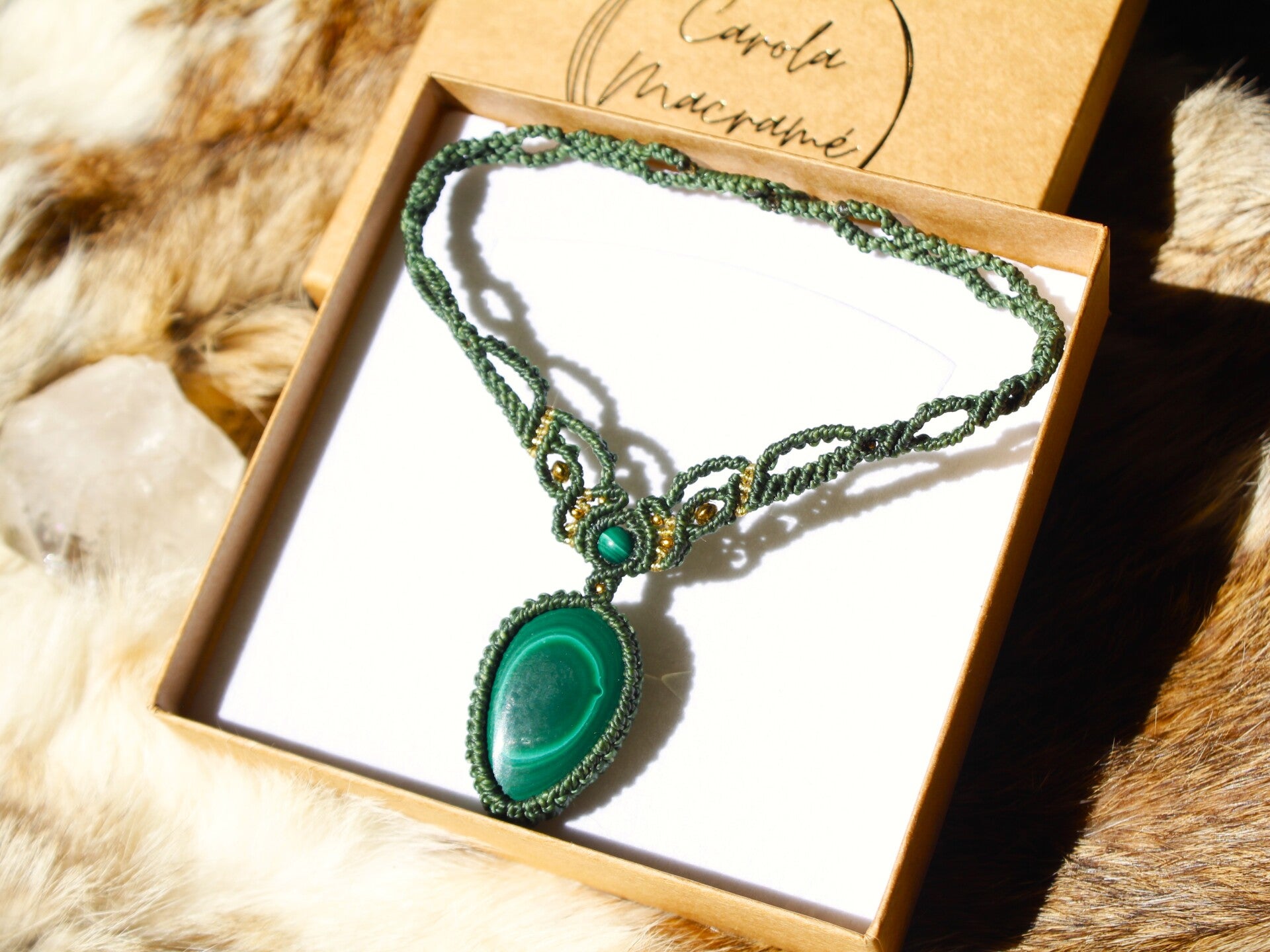 Gargantilla o collar con Malaquitas